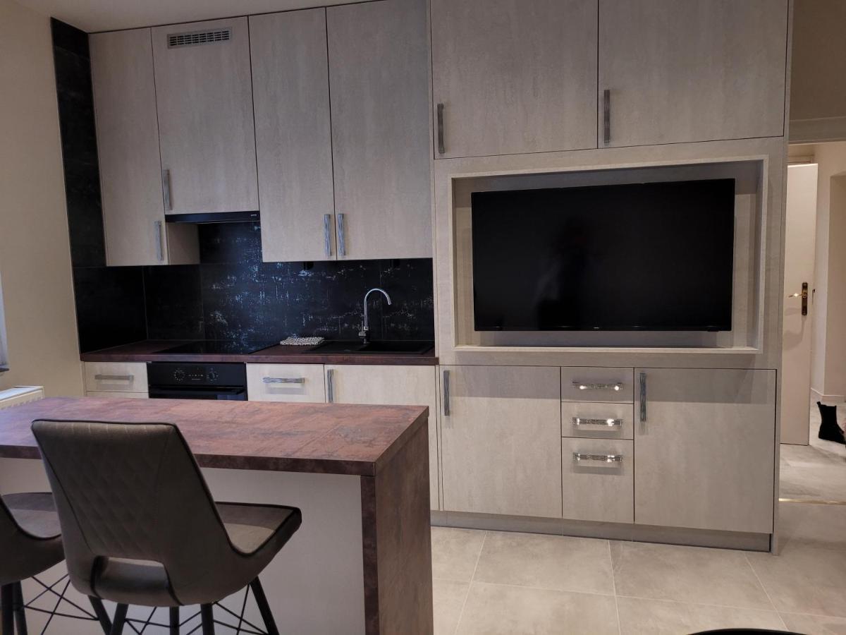 Lara II Apartman Debrecen Dış mekan fotoğraf