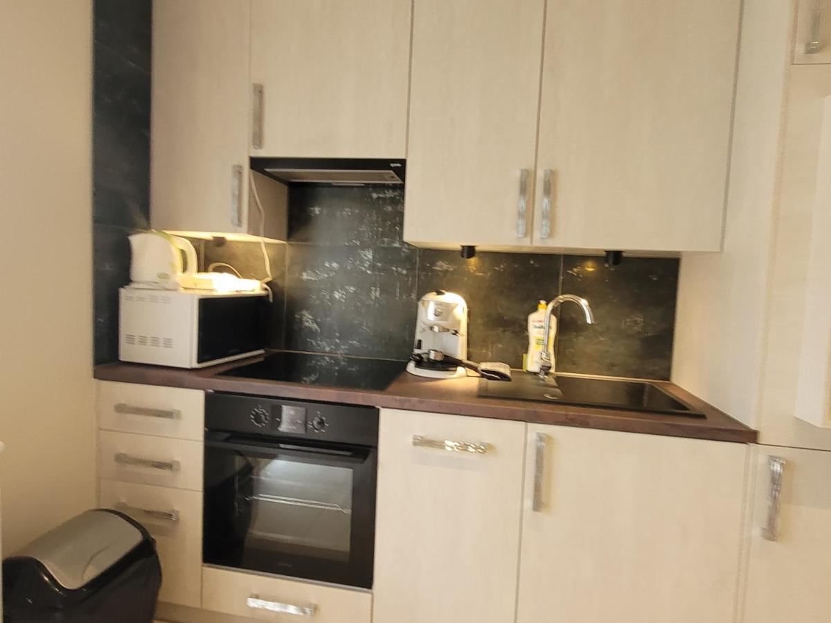 Lara II Apartman Debrecen Dış mekan fotoğraf