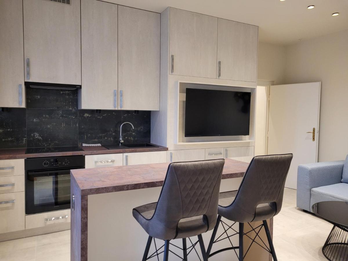 Lara II Apartman Debrecen Dış mekan fotoğraf